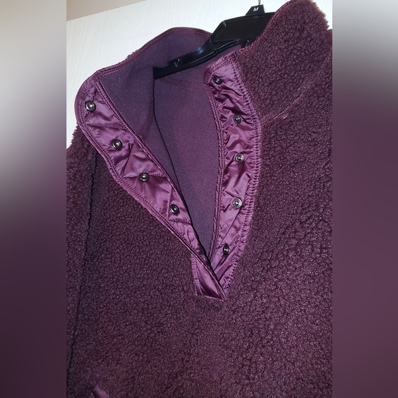Athleta cozy Sherpa snap sweatshirt color eggplant Color NWT - Picture 6 of 13